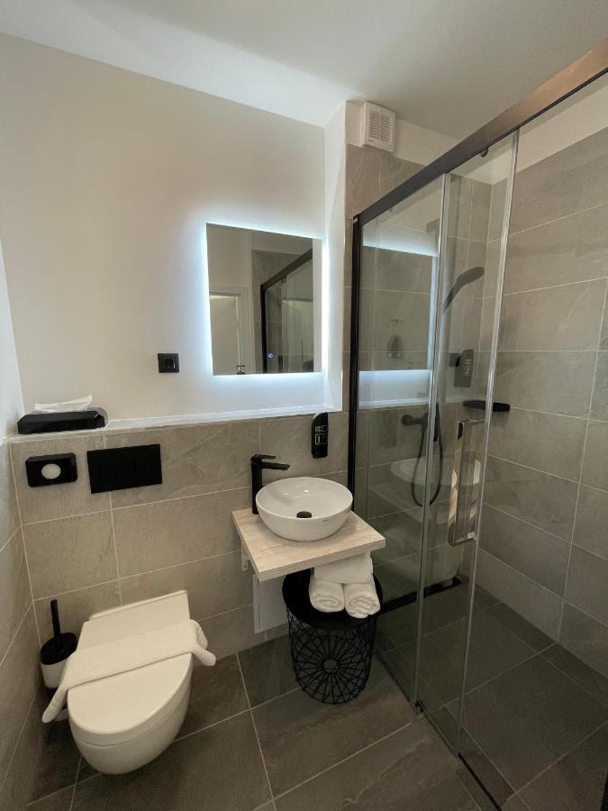 אייזנשטאדט Skyfall Rooms מראה חיצוני תמונה